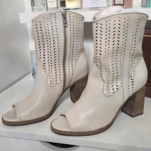 Frye Shoes - Frye bone color peep toe booties